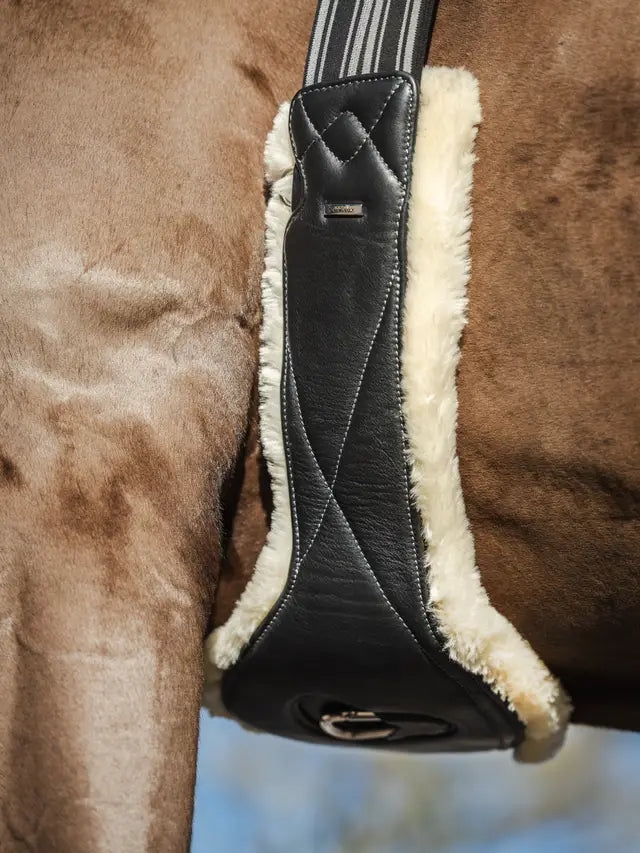 Indlæs billede i Gallery Viewer, LM(F) Arika Simuwool Contoured Long Girth Black