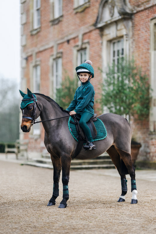 Mini Close Contact Square, Mini, Spruce