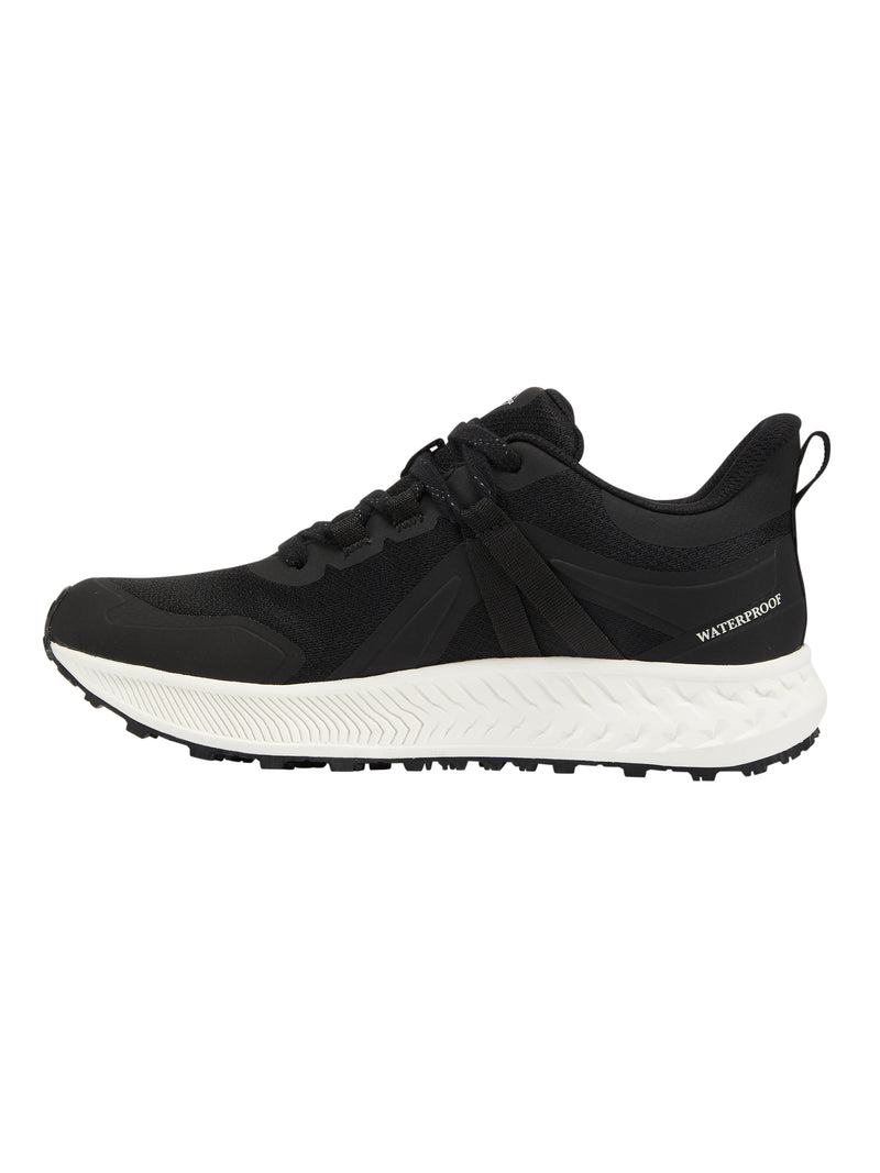 Indlæs billede i Gallery Viewer, AW24 Trax 2.0 Waterproof Trainers Black
