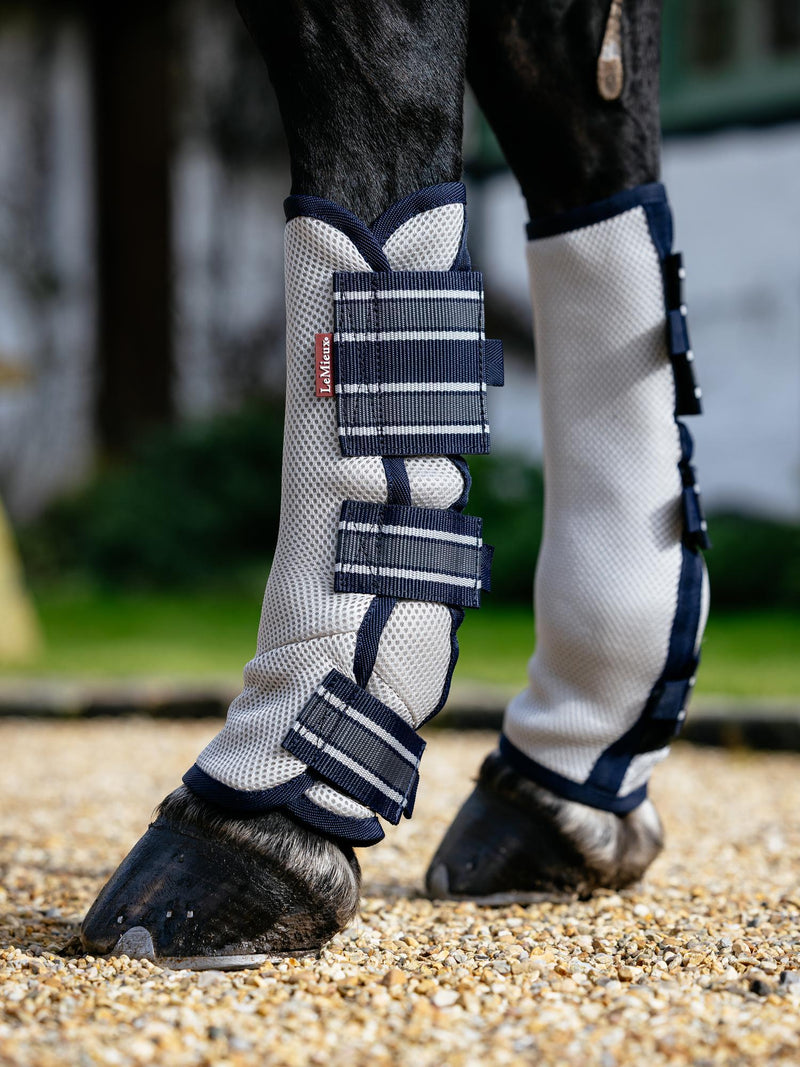 Indlæs billede i Gallery Viewer, CORE Arika Mesh Fly Boots Navy
