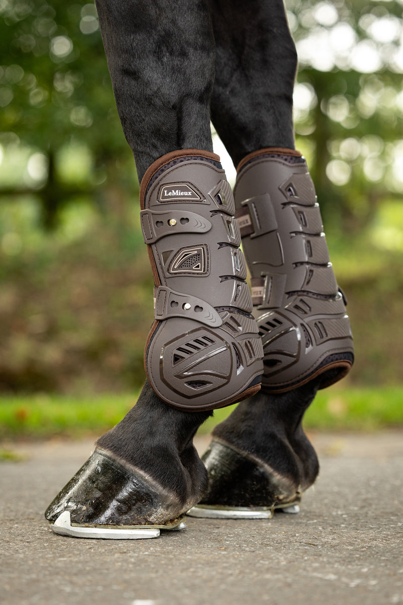 Indlæs billede i Gallery Viewer, LM Motion Cool Tendon Boot Brown
