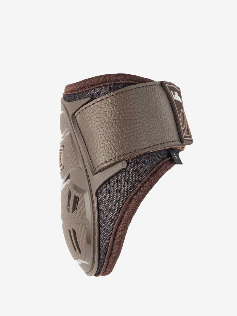 Indlæs billede i Gallery Viewer, LM Motion Cool Fetlock Boot Brown
