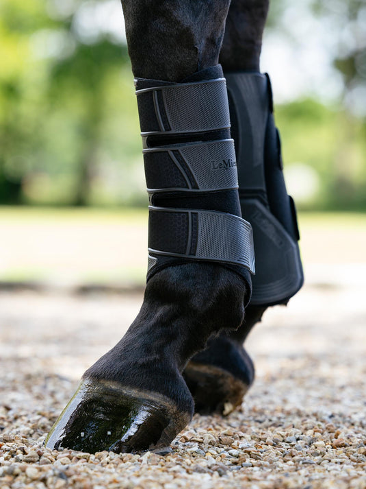 LM Technical Brushing Boot, Sort