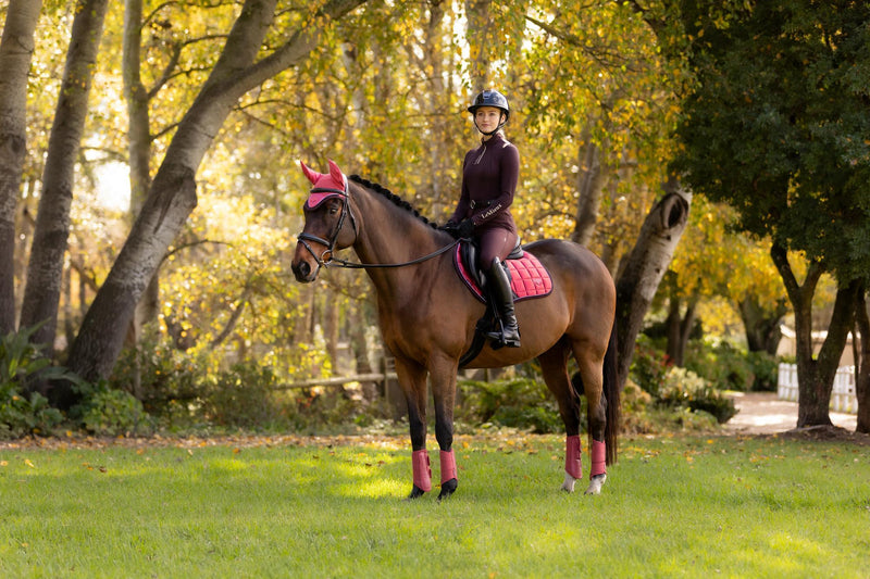Indlæs billede i Gallery Viewer, AW25 LM Loire Classic Close Contact Square Cranberry
