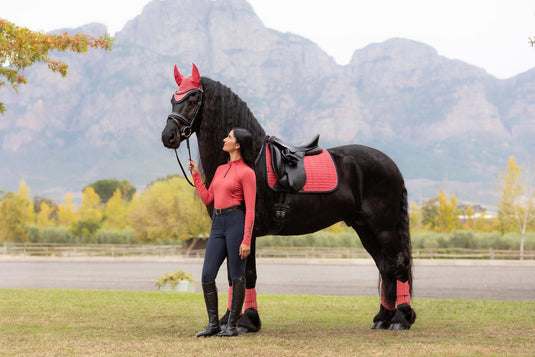 AW25 LM Suede Dressage Square Cranberry