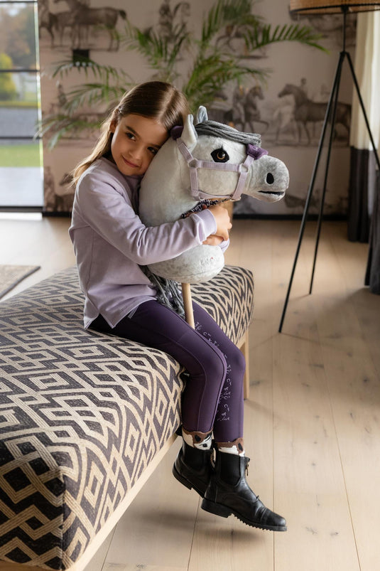 AW25 LM Hobby Horse Earl