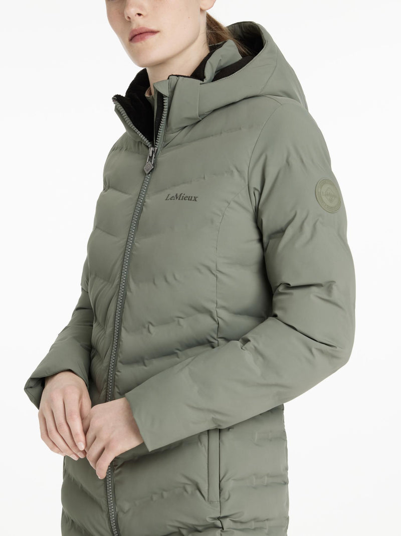 Indlæs billede i Gallery Viewer, AW25 LM Hayley Water Resistant Longline Puffer Coat Rosemary
