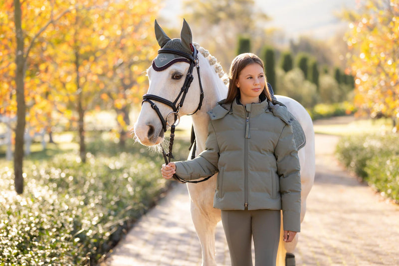 Indlæs billede i Gallery Viewer, AW25 LM Young Rider Daisy Waterproof Coat Rosemary
