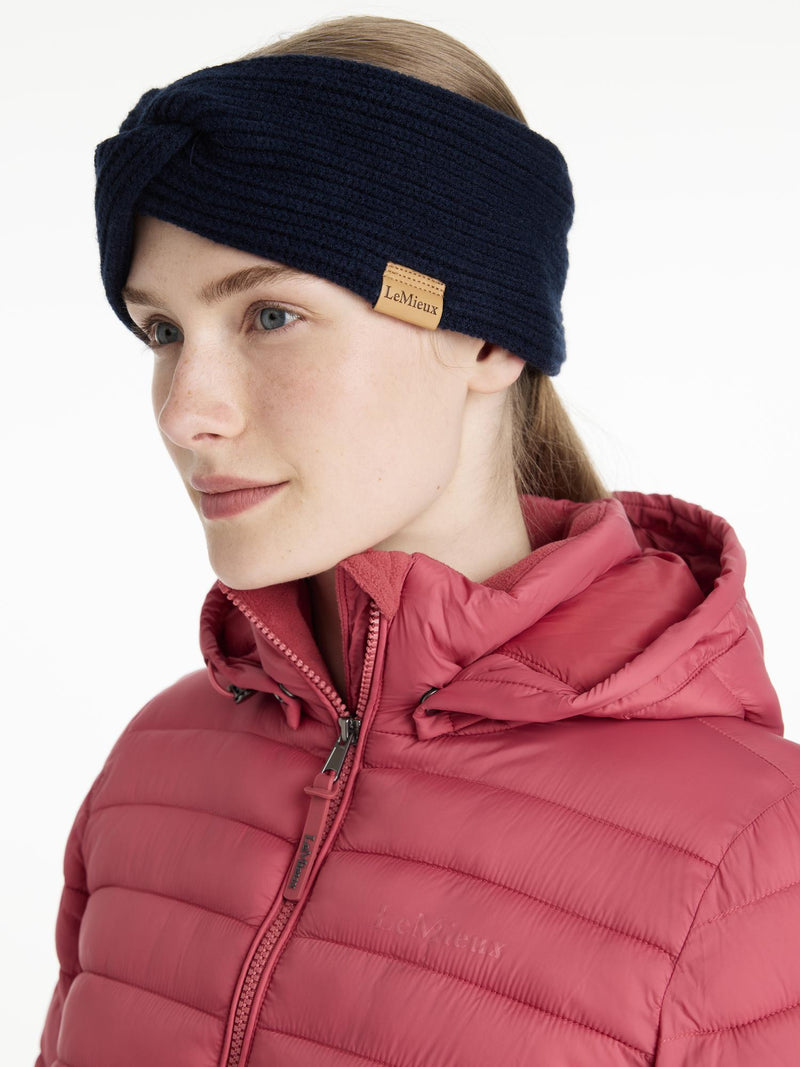 Indlæs billede i Gallery Viewer, AW25 LM Clara Rib Knot Headband Navy
