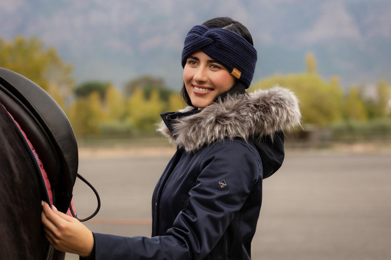 Indlæs billede i Gallery Viewer, AW25 LM Clara Rib Knot Headband Navy
