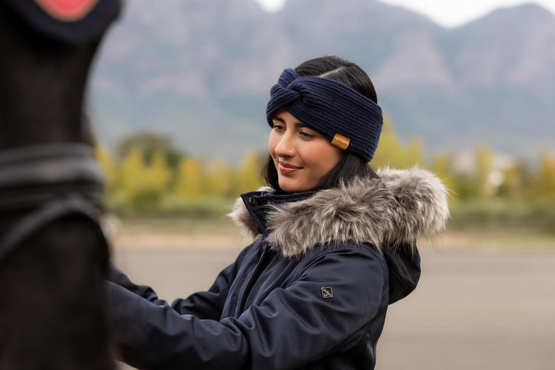 Indlæs billede i Gallery Viewer, AW25 LM Clara Rib Knot Headband Navy
