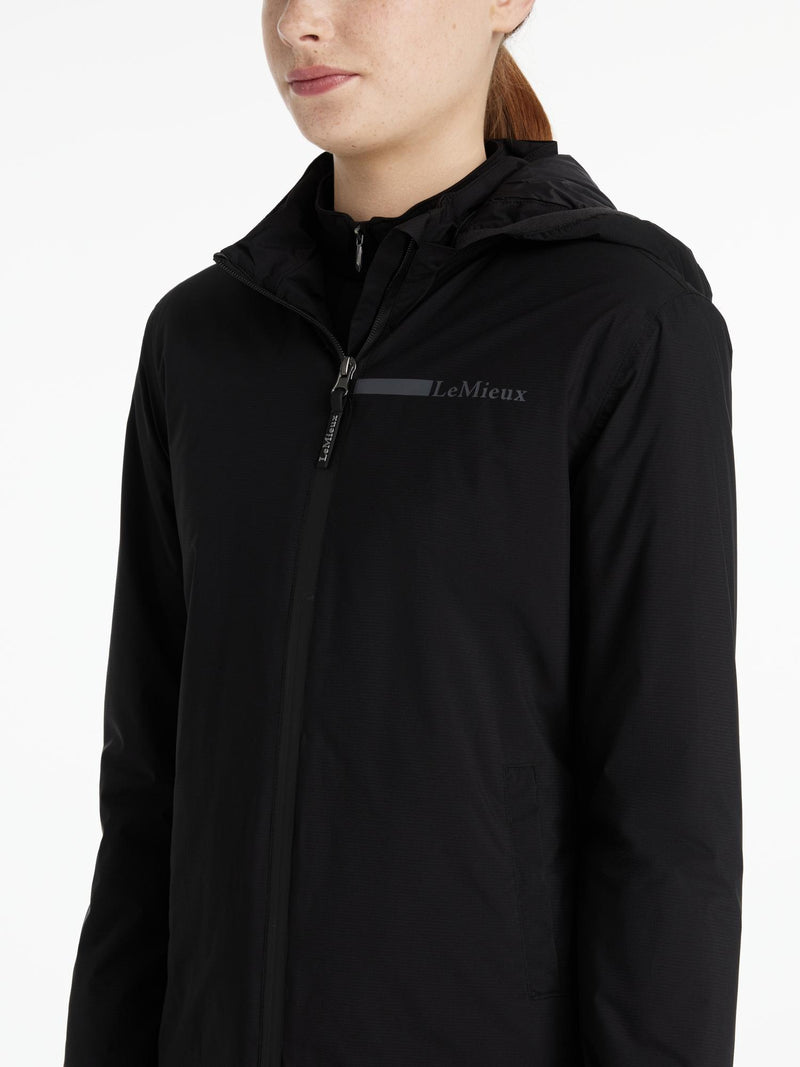 Indlæs billede i Gallery Viewer, AW25 LM Young Rider Thea Water Resistant Jacket Black
