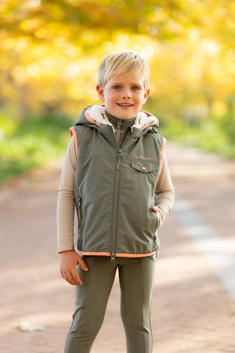 Indlæs billede i Gallery Viewer, AW25 LM Mini George Gilet Rosemary
