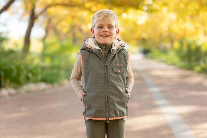 Indlæs billede i Gallery Viewer, AW25 LM Mini George Gilet Rosemary
