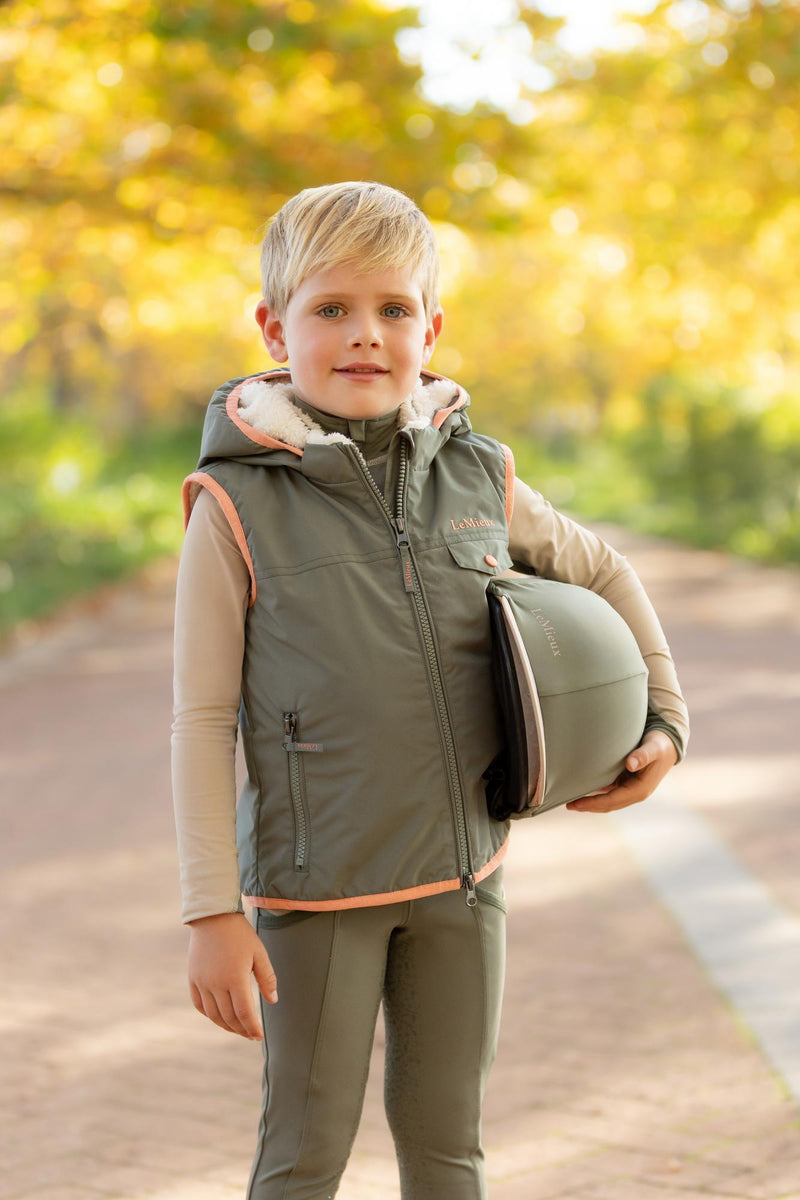 Indlæs billede i Gallery Viewer, AW25 LM Mini George Gilet Rosemary
