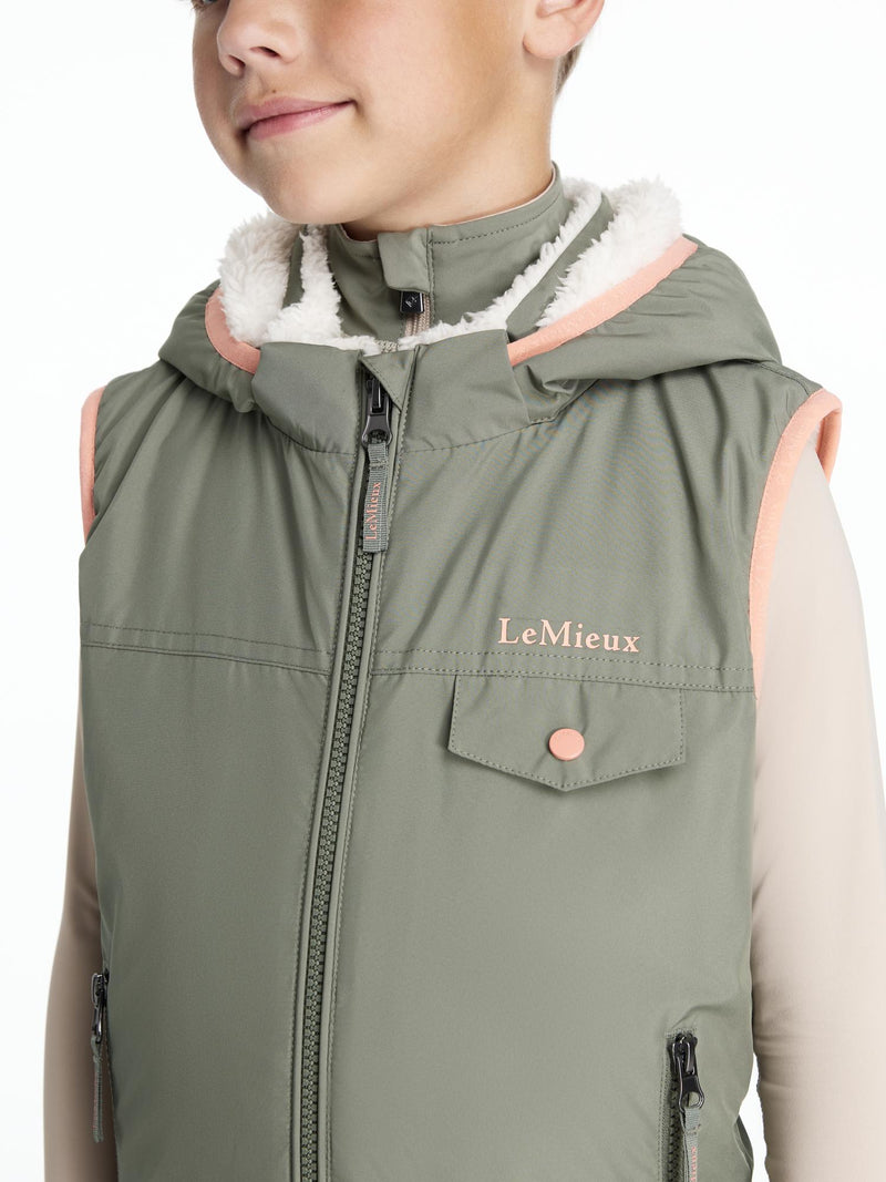 Indlæs billede i Gallery Viewer, AW25 LM Mini George Gilet Rosemary
