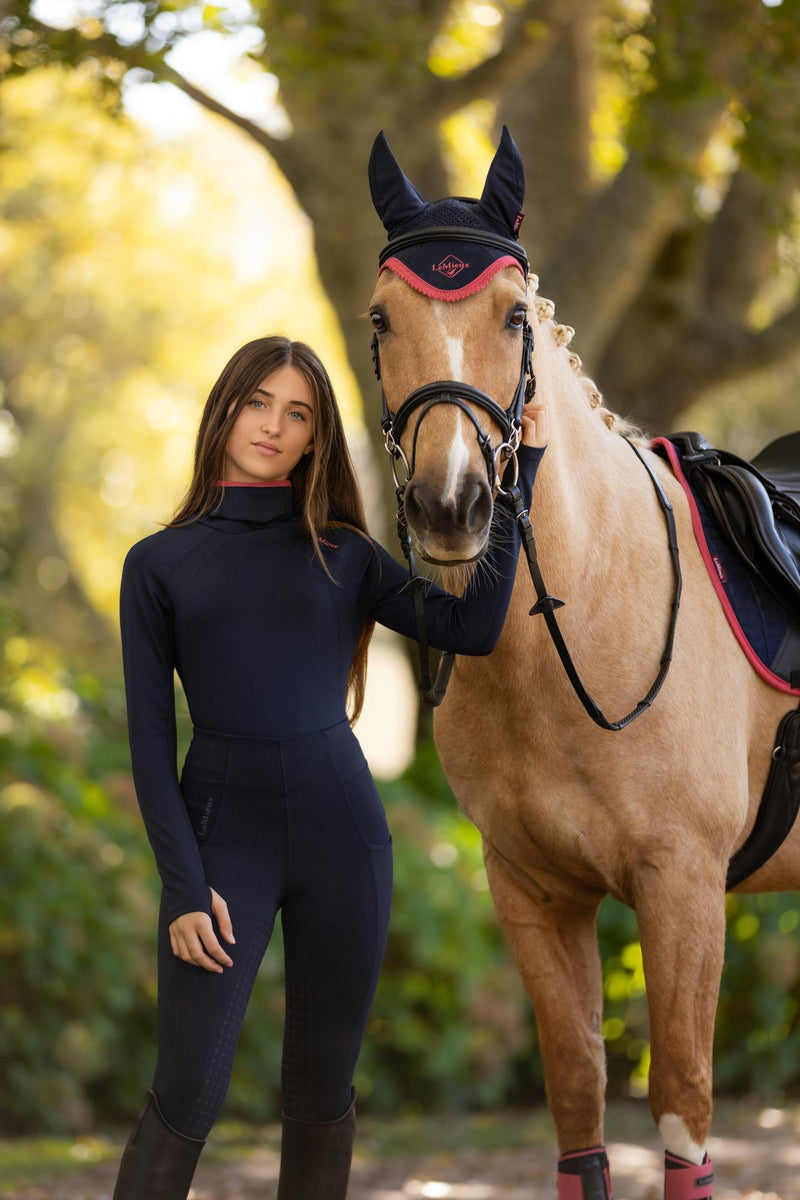 Indlæs billede i Gallery Viewer, AW25 LM Young Rider Savannah Snood Mesh Base Layer Navy
