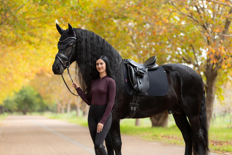 Indlæs billede i Gallery Viewer, AW25 LM Essence Dressage Square Black
