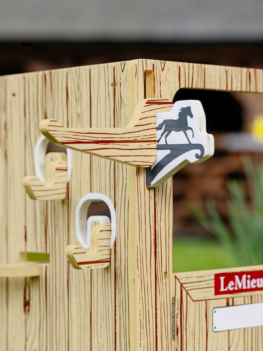 AW25 LM Toy Pony Wooden Stable Set