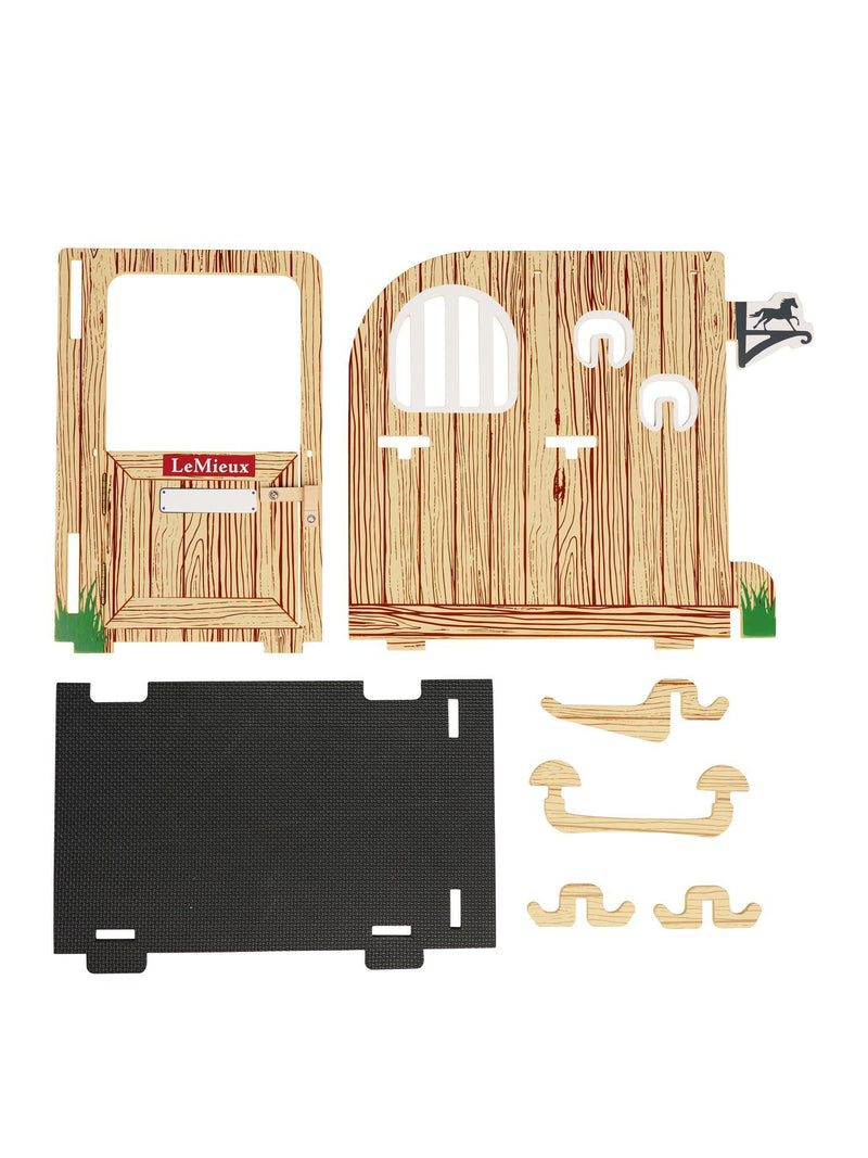 Indlæs billede i Gallery Viewer, AW25 LM Toy Pony Wooden Stable Set
