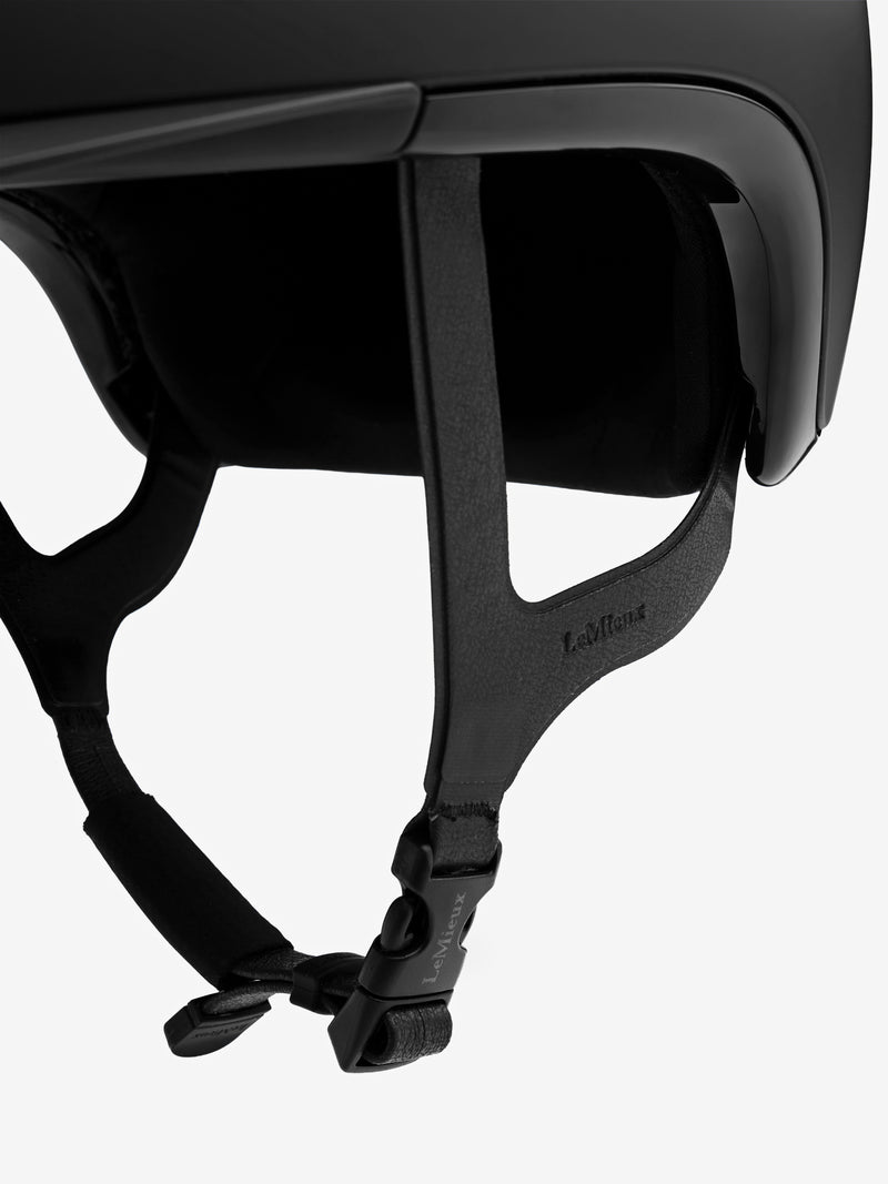 Indlæs billede i Gallery Viewer, LM CORE Verv Competition Helmet Matte Black
