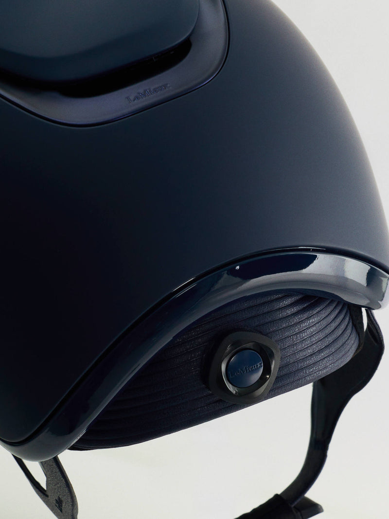 Indlæs billede i Gallery Viewer, LM CORE Verv Competition Helmet Matte Navy
