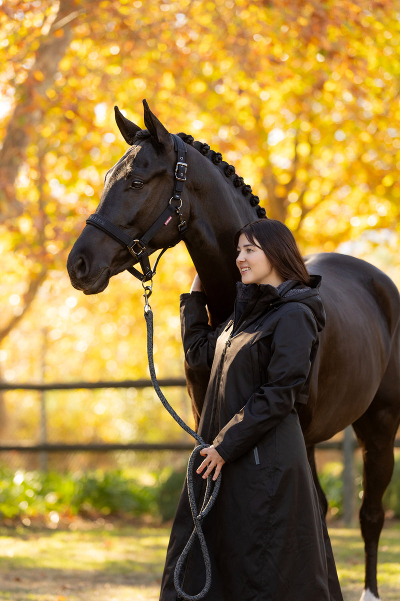 Indlæs billede i Gallery Viewer, AW25 LM Essence Headcollar Black
