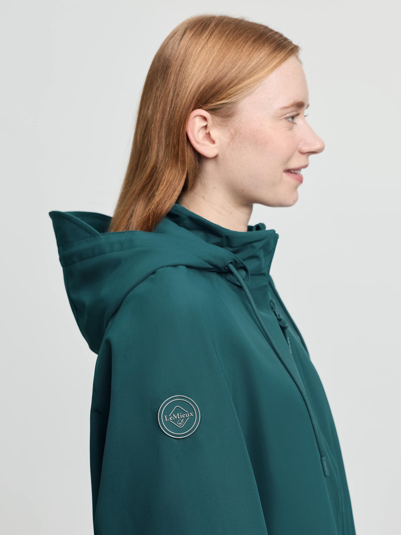 Indlæs billede i Gallery Viewer, SS26 Indra Waterproof Jacket Jungle
