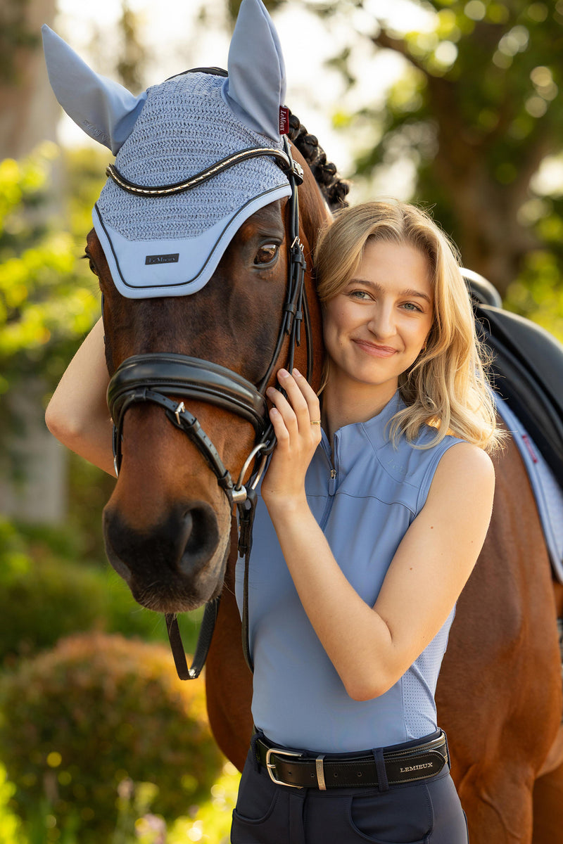 Indlæs billede i Gallery Viewer, SS26 Airflow Sleeveless Base Layer Powder Blue
