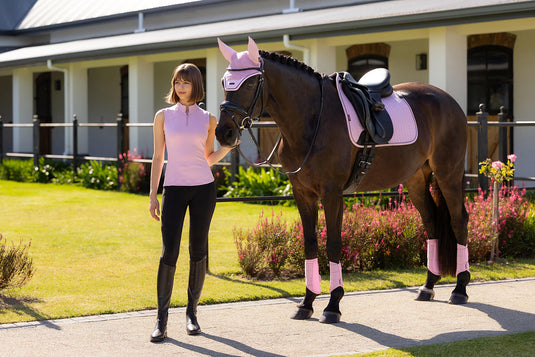 SS26 Essence Dressage Square Fondant