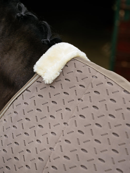 SS26 Kudos 3D Mesh Travel Rug Pecan