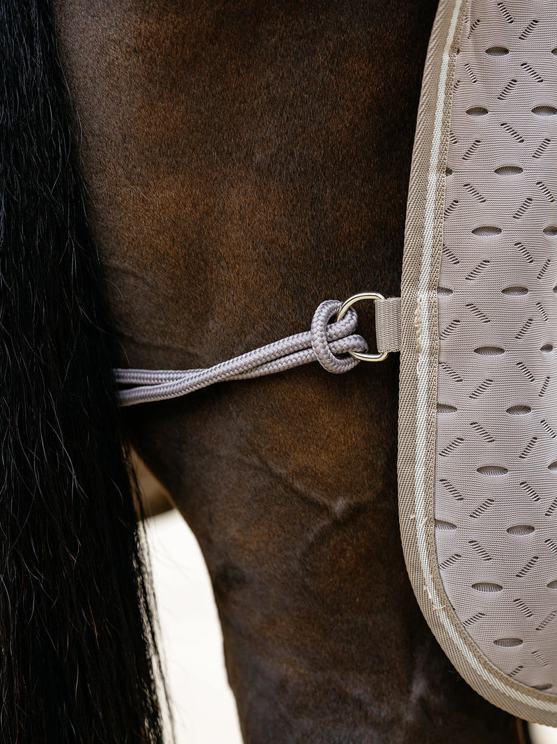 Indlæs billede i Gallery Viewer, SS26 Kudos 3D Mesh Travel Rug Pecan
