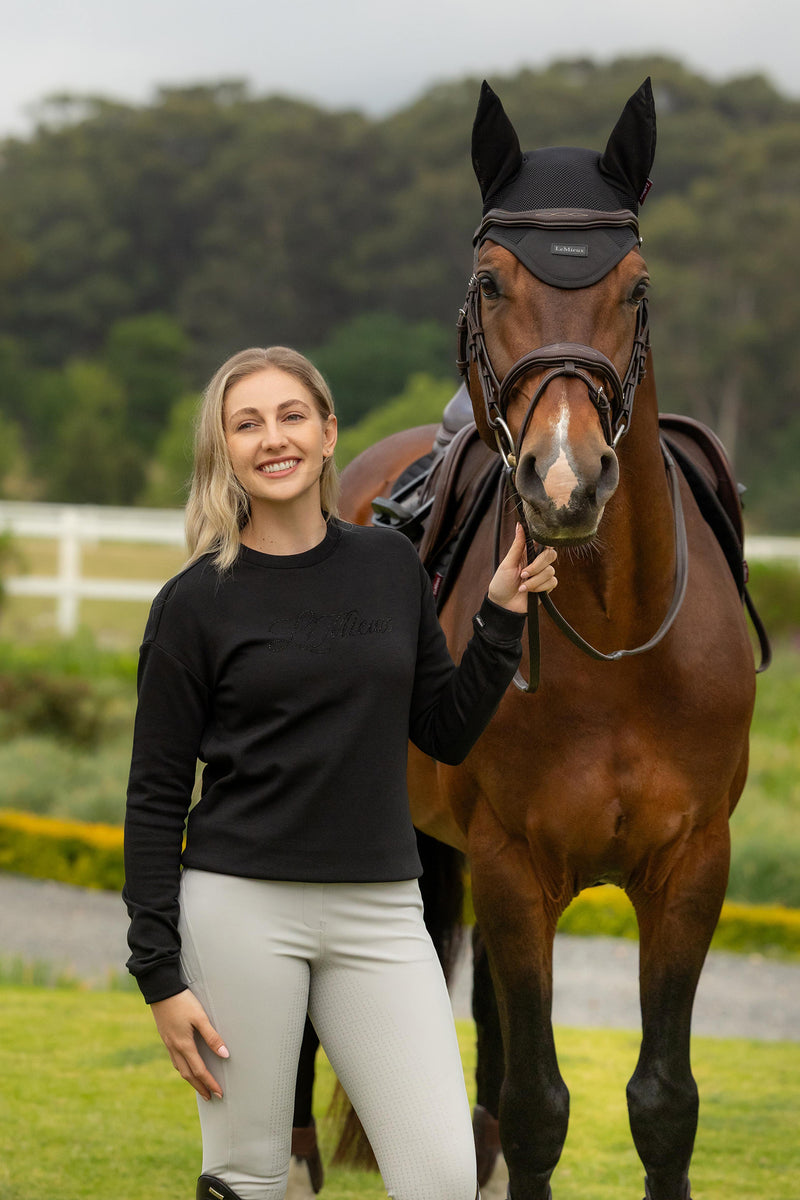 Indlæs billede i Gallery Viewer, SS26 Christina Crew Sweat Black
