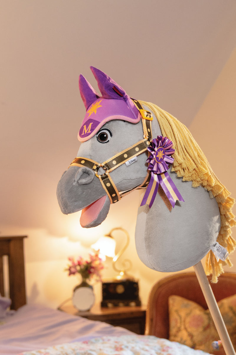 Indlæs billede i Gallery Viewer, Disney Hobby Horse Maximus
