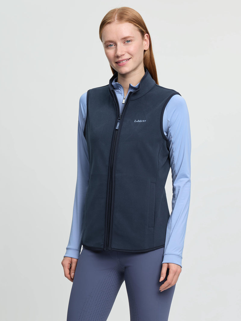 Indlæs billede i Gallery Viewer, SS26 Roberta Fleece Gilet Navy
