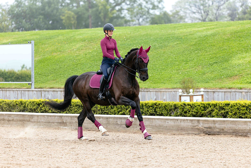 Indlæs billede i Gallery Viewer, Suede Dressage Square Blackberry
