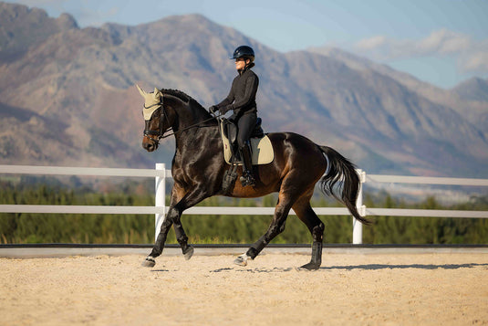 Essence Dressage Square Pear