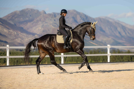 Essence Dressage Square Pear