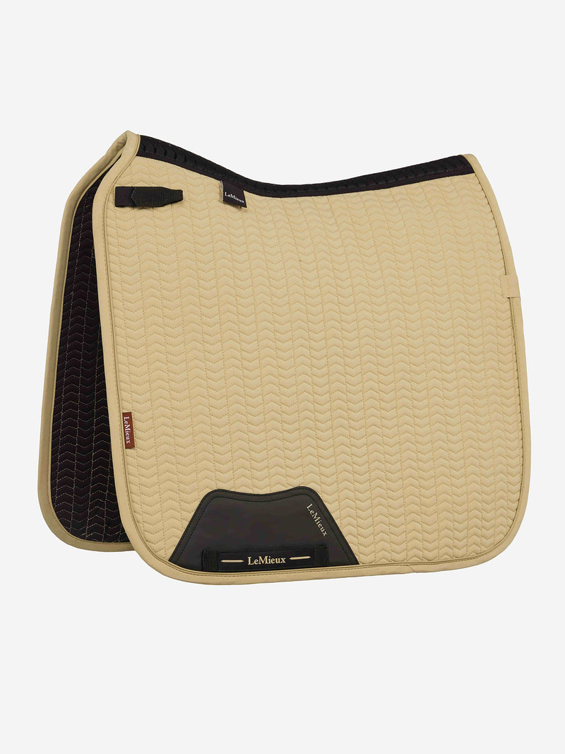 Indlæs billede i Gallery Viewer, Essence Dressage Square Pear
