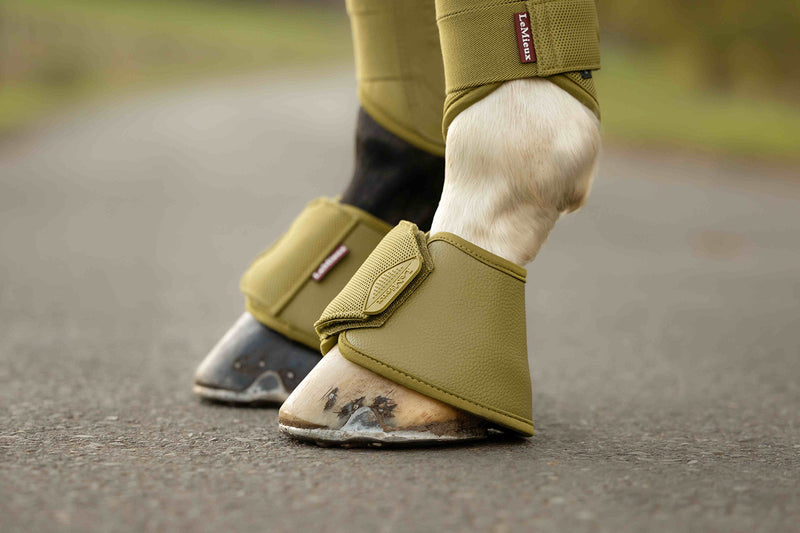 Indlæs billede i Gallery Viewer, Arika Over Reach Boots Gooseberry
