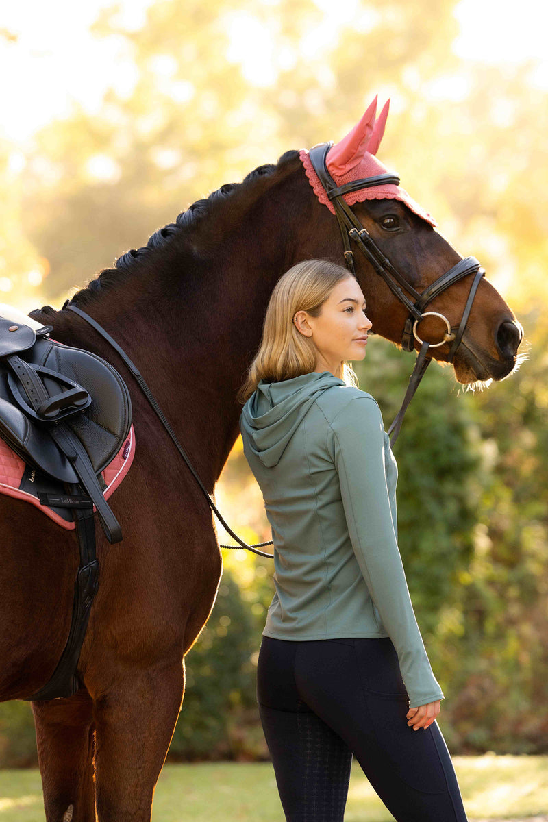 Indlæs billede i Gallery Viewer, Heidi Hooded Mid Layer Aloe
