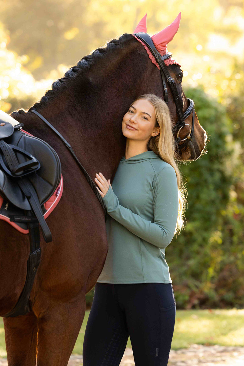Indlæs billede i Gallery Viewer, Heidi Hooded Mid Layer Aloe
