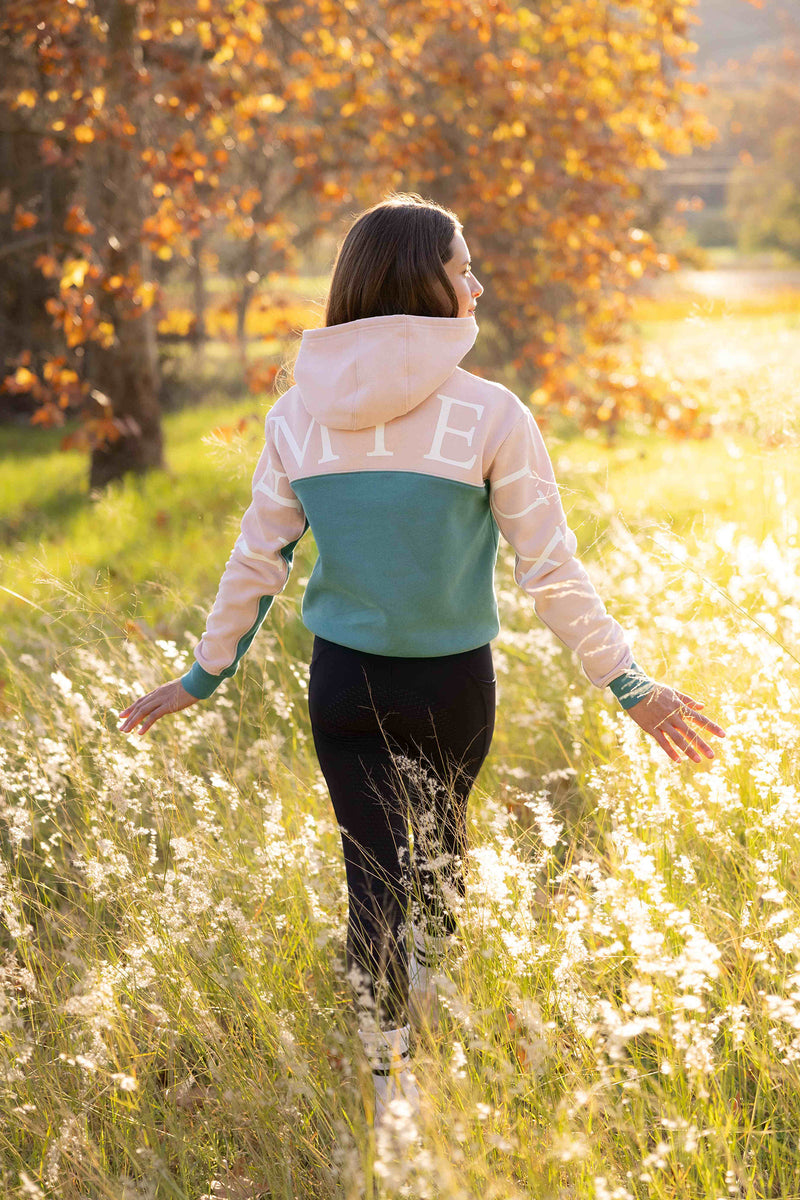 Indlæs billede i Gallery Viewer, Young Rider Sadie Hoodie Aloe
