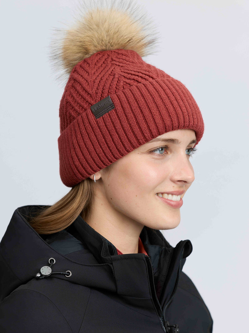 Indlæs billede i Gallery Viewer, Clara Knit Beanie Russet

