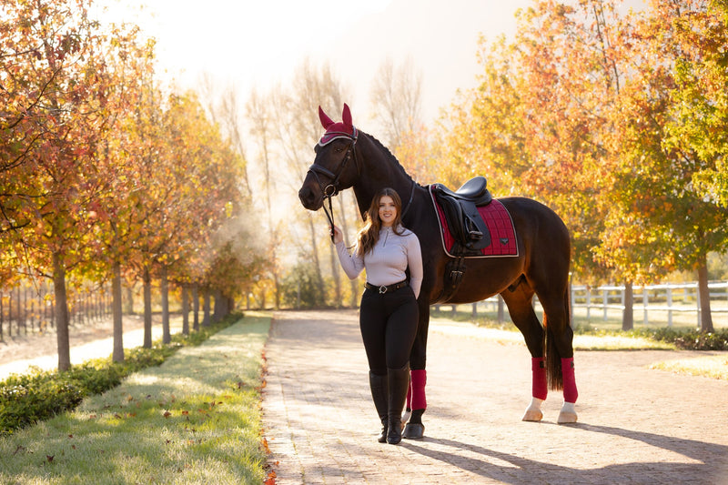 Indlæs billede i Gallery Viewer, AW24 Loire Classic Dressage Square Ember
