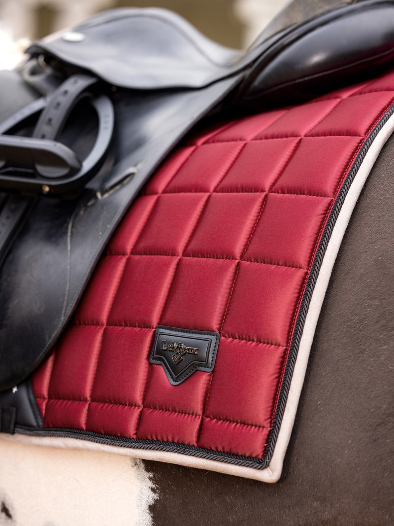 Indlæs billede i Gallery Viewer, AW24 Loire Classic Dressage Square Ember
