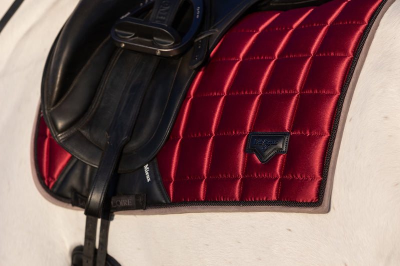 Indlæs billede i Gallery Viewer, AW24 Loire Classic Dressage Square Ember
