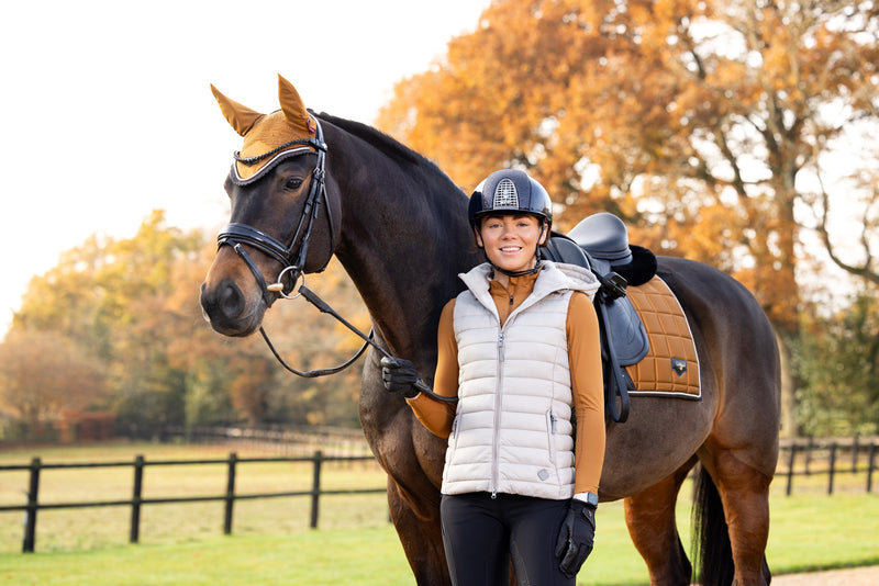Indlæs billede i Gallery Viewer, AW24 Loire Classic Dressage Square Ginger
