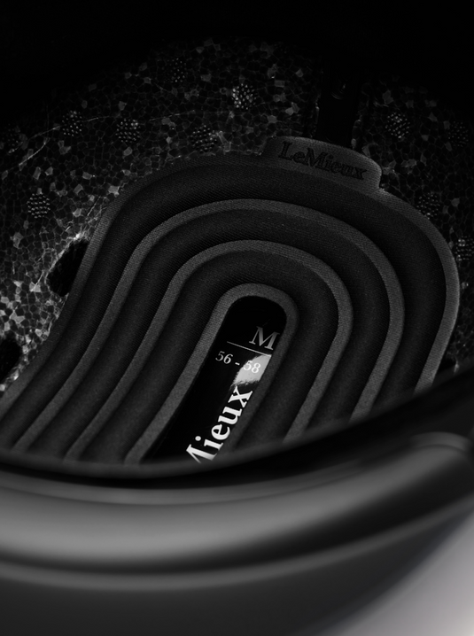 LM CORE Verv Competition Helmet Matte Black