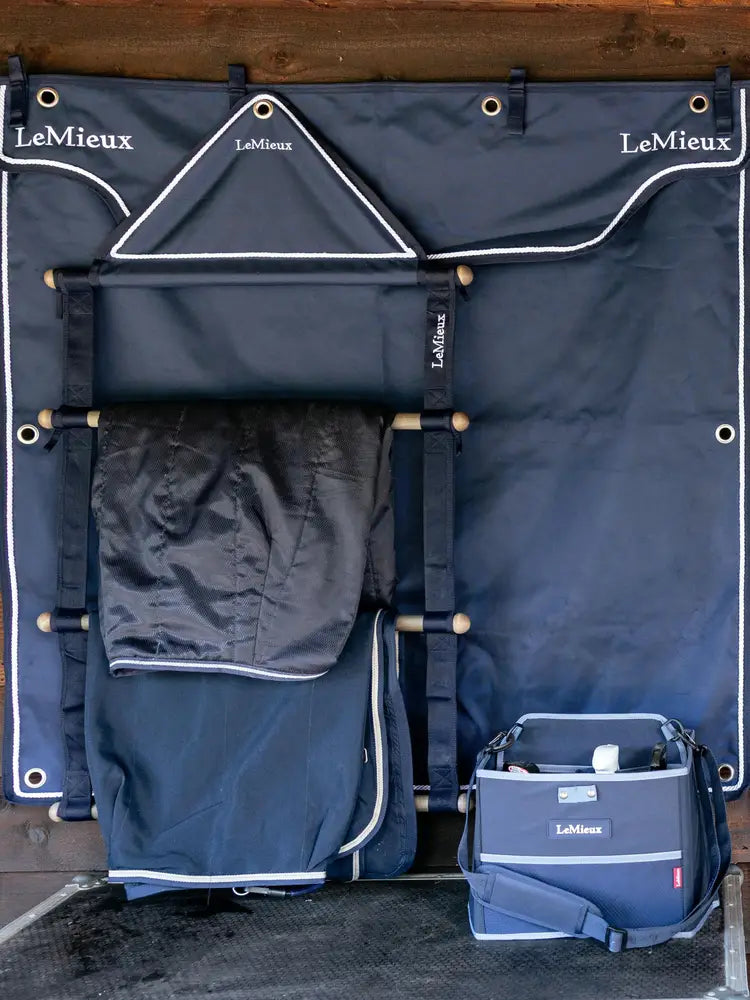 Indlæs billede i Gallery Viewer, LM(F) CORE Show Rug Hanging Rack Navy
